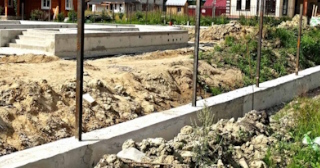 Фундамент под забор заказать в Новокуйбышевске - заливка фундамента для забора | от 1550 за п.м.
